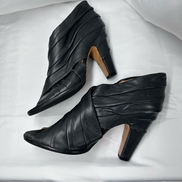 Maison Martin Margiela Ruched Soft Leather Booties 39 8.5 - Picture 3 of 9